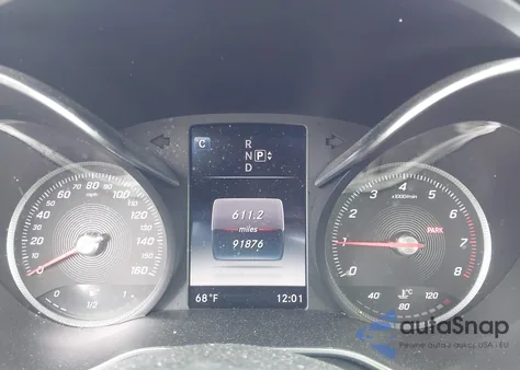 2015 Mercedes-Benz C 300 Luxury 4Matic из США, поврежденный, VIN 55SWF4KB5FU028691